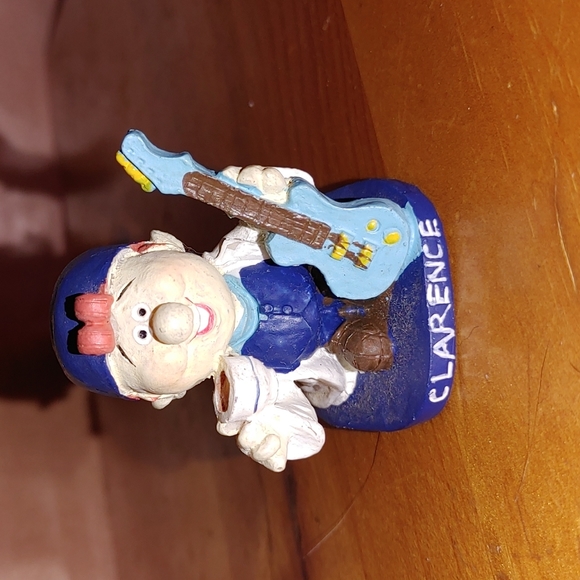 SET OF 4 TETLEY TEA PROMOTIONAL FIGURINES FROM THE 1995 - Picture 5 of 5